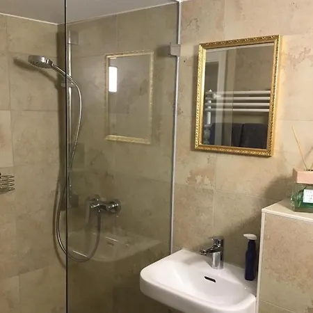 Lechraum In Apartment *